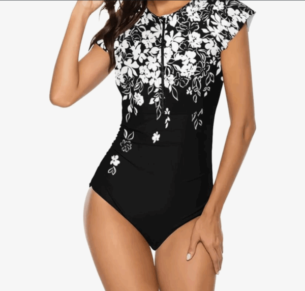 Wolddress One Piece Rash Guard White Flowers